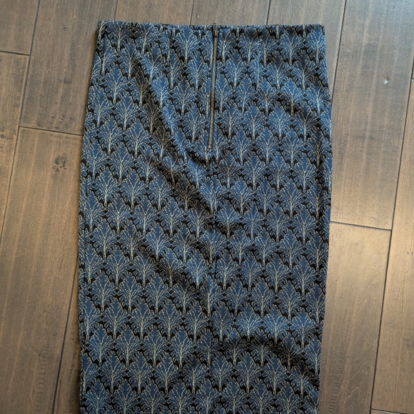 Darling Midi Skirt - Picture 2 of 5